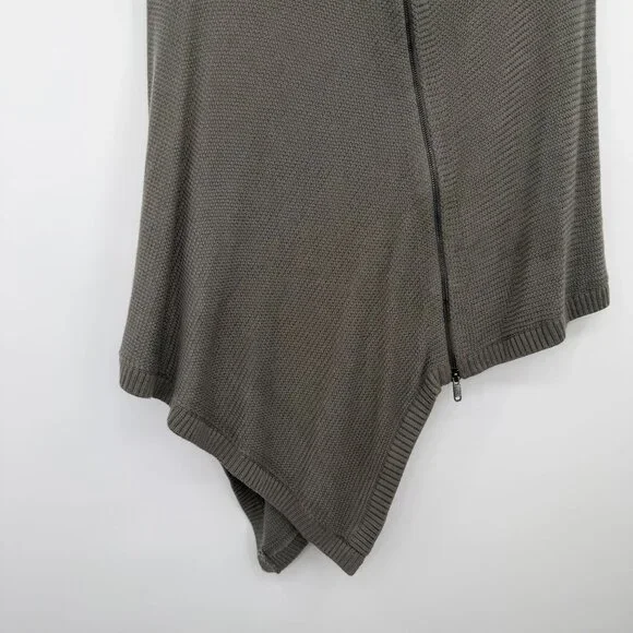 Lululemon On The Go Poncho Grey Sage Women One Size Multifunctional Layering - Picture 3 of 9